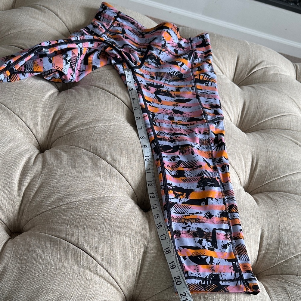 Lululemon Athletica Multicolor Patterned Leggings - Picture 4 of 9